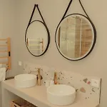 Au Coeur De Hyeres, Ideal Pour Les Couples ! * Hyères