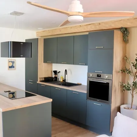 Au Coeur De Hyeres, Ideal Pour Les Couples ! * 耶尔