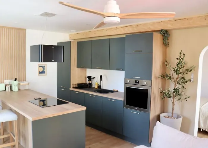Au Coeur De Hyeres, Ideal Pour Les Couples ! * Hyères