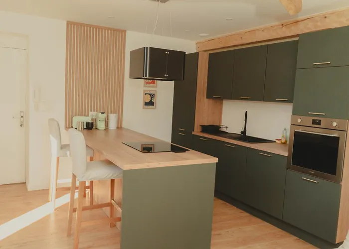 Au Coeur De Hyeres, Ideal Pour Les Couples ! Appartement *