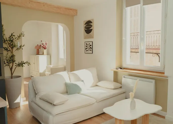 Au Coeur De Hyeres, Ideal Pour Les Couples ! * Hyères